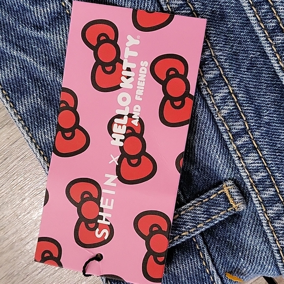 Hello kitty by Shein denim skirt - Picture 3 of 5